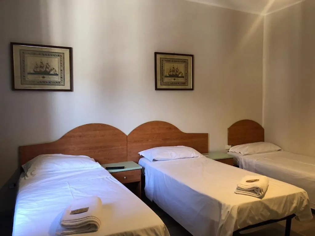 Hotel Galla Milano 0*,  Italien